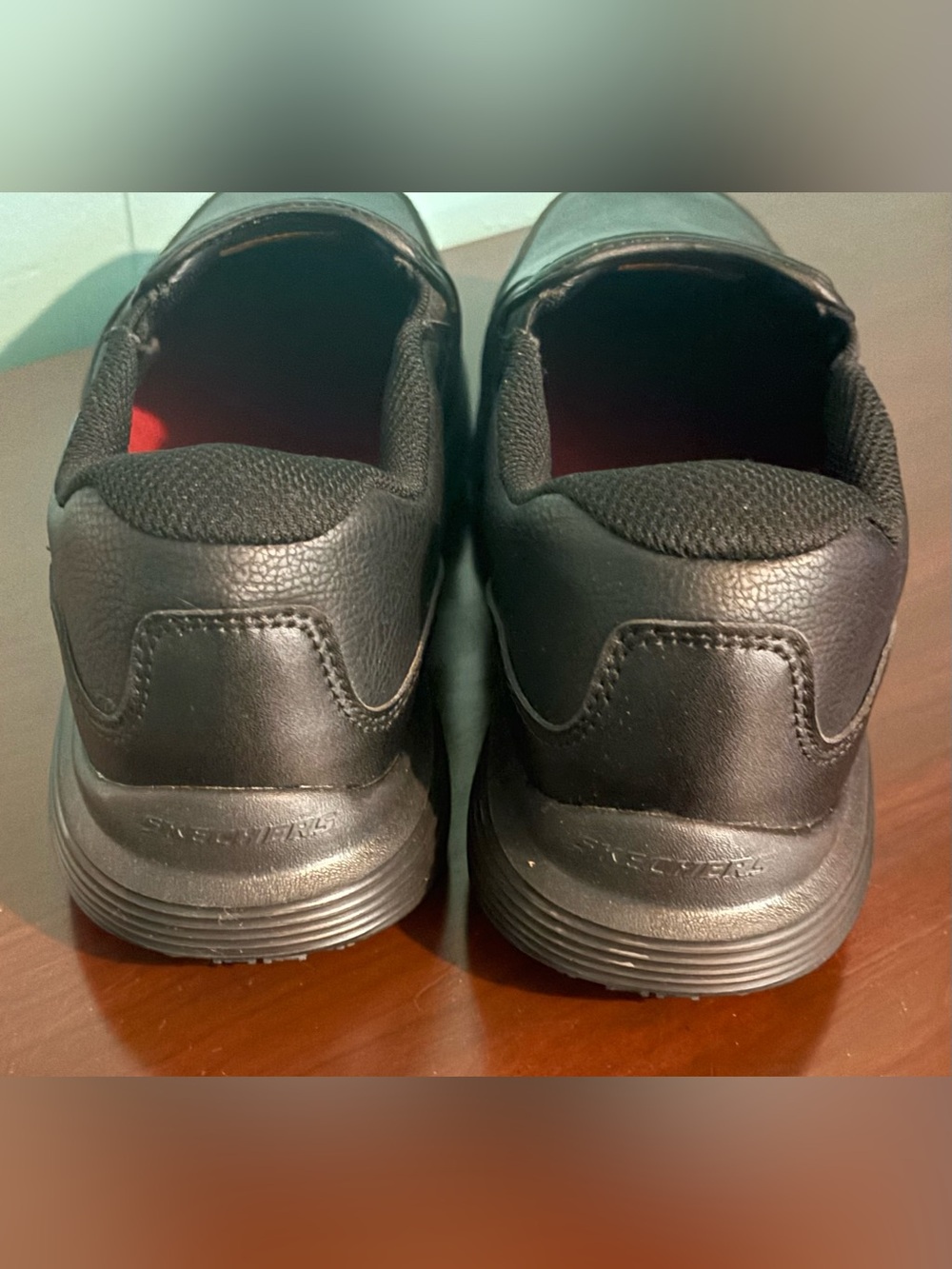 NWOT Skechers Womens Slip-on Non-Skid Black Work‎ shoe Sz 9.5 Memory Foam - Picture 2 of 9